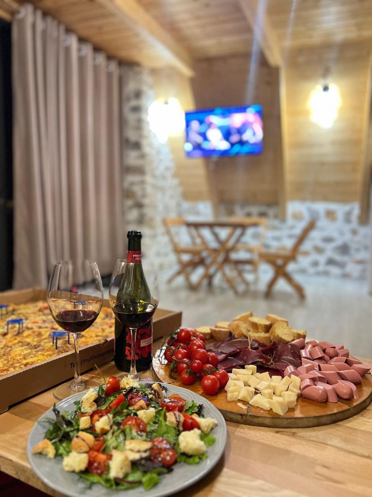 Windmill Shkodra Gesthouse Camping & Grill Экстерьер фото