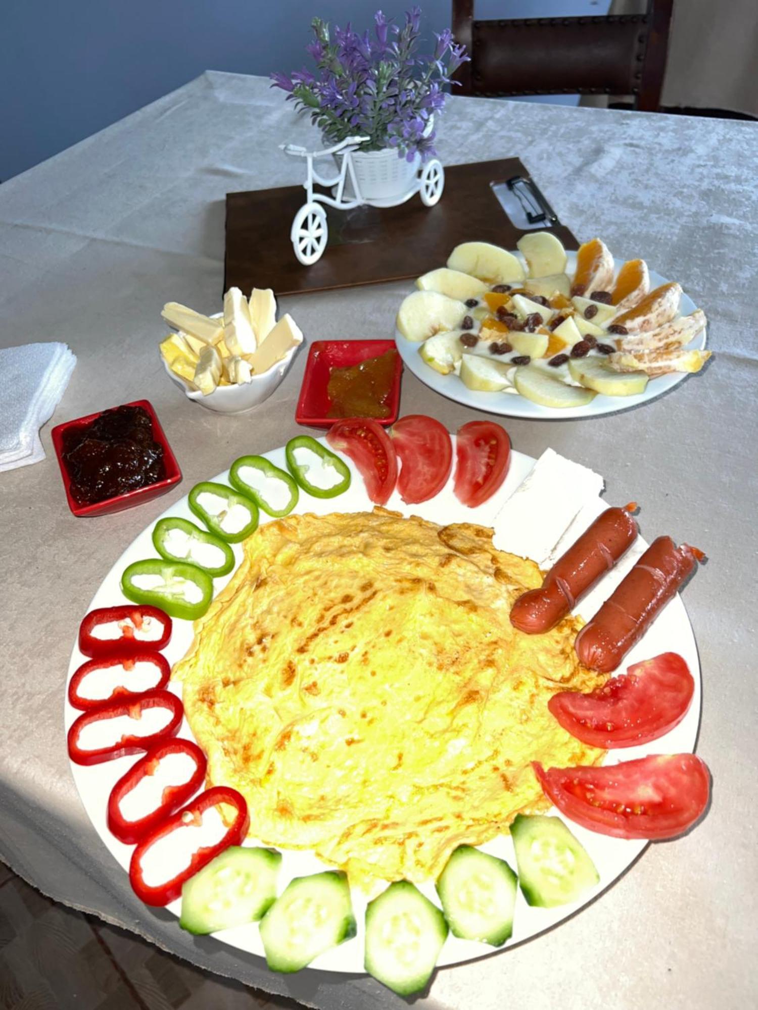 Windmill Shkodra Gesthouse Camping & Grill Экстерьер фото