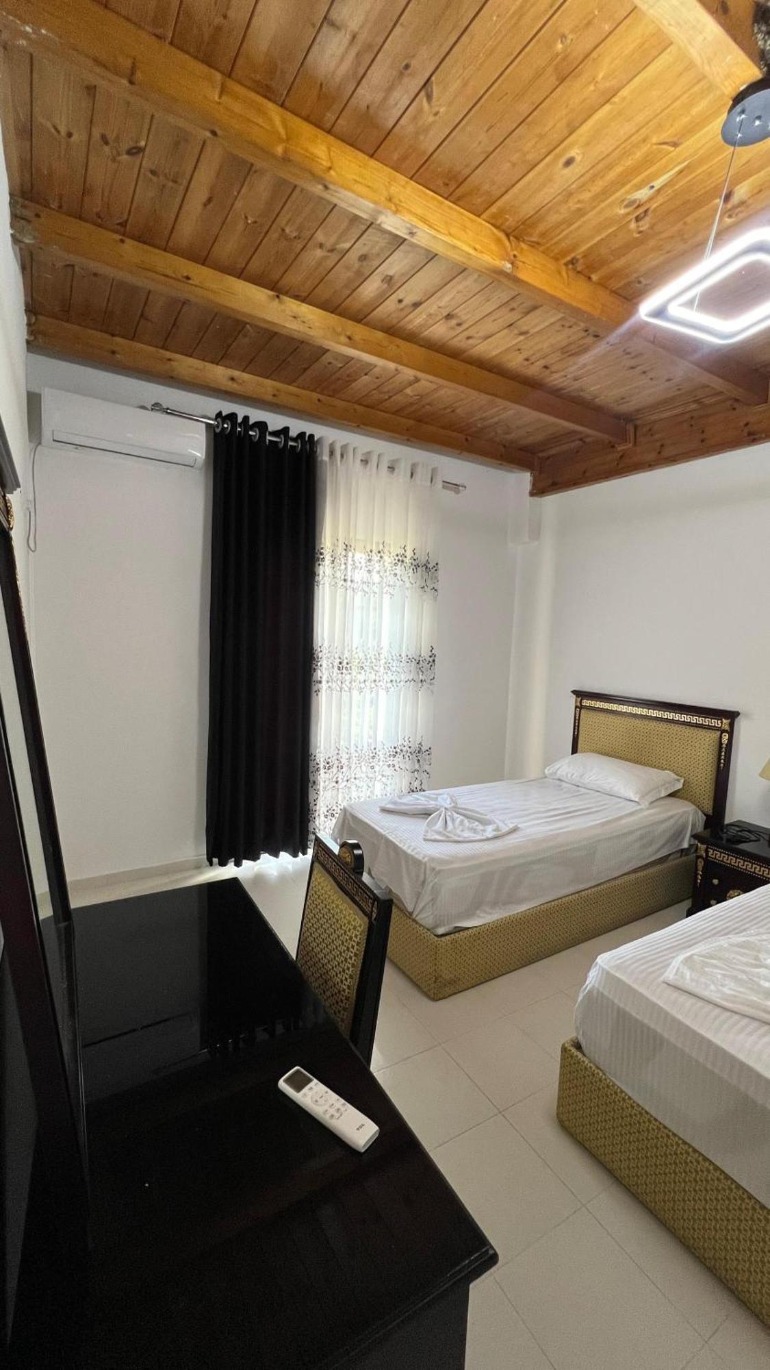 Windmill Shkodra Gesthouse Camping & Grill Экстерьер фото